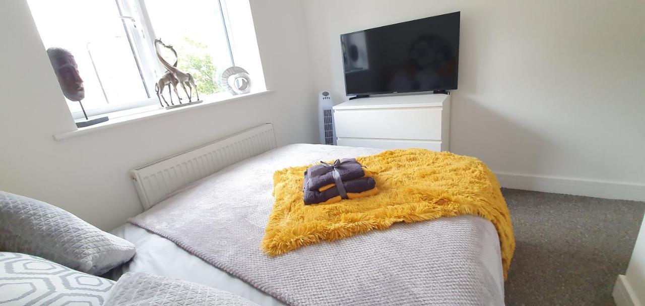 Trendy, Modern Garden Posh Peckham Apartment ลอนดอน ภายนอก รูปภาพ